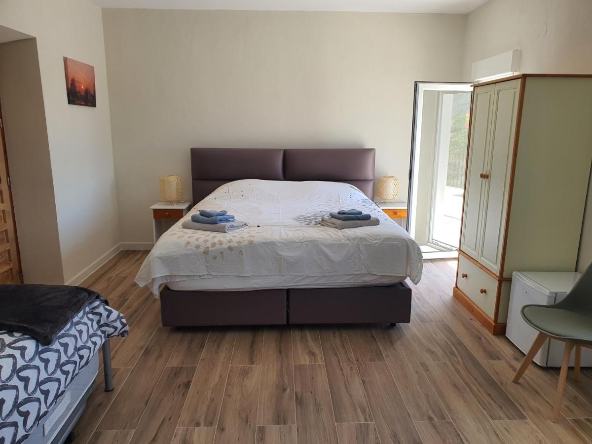 Bed and Breakfast Casa Nuestro Sueno Ория Экстерьер фото